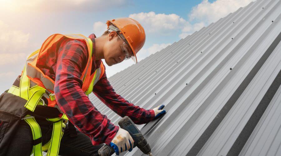 Professional gutter cleaning in Odenton, MD